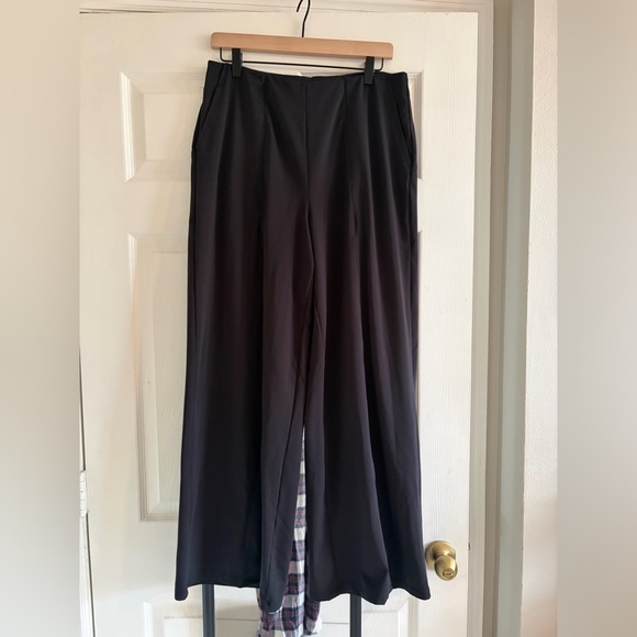 Old Navy Black Wide-Leg Pants - Picture 1 of 3